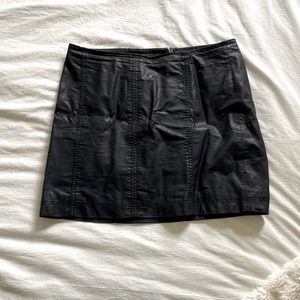 Black leather mini skit from free people with zipper in back